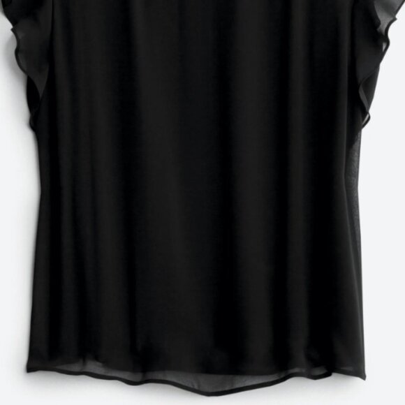 Daniel Rainn Herina Flutter Detail Overlay Blouse - Picture 2 of 4